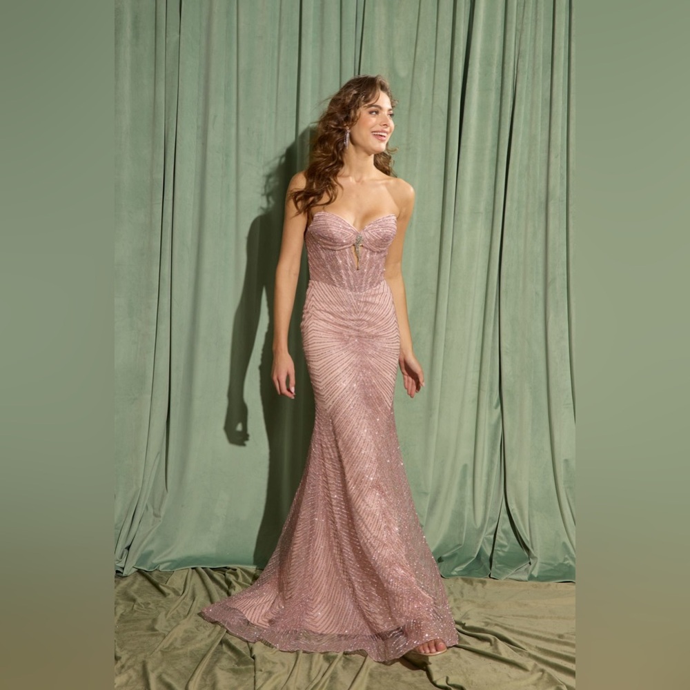 Elegant Pink Strapless Evening Gown
